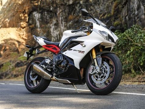 triumph daytona 675 price - Triumph Daytona 675 price in india.